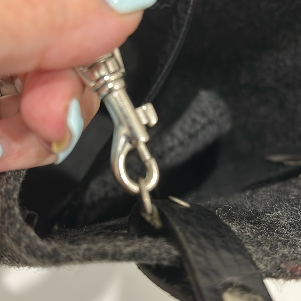 Banana Republic Y2K Wool Large Tote Bag with Leather Straps - Picture 8 of 14